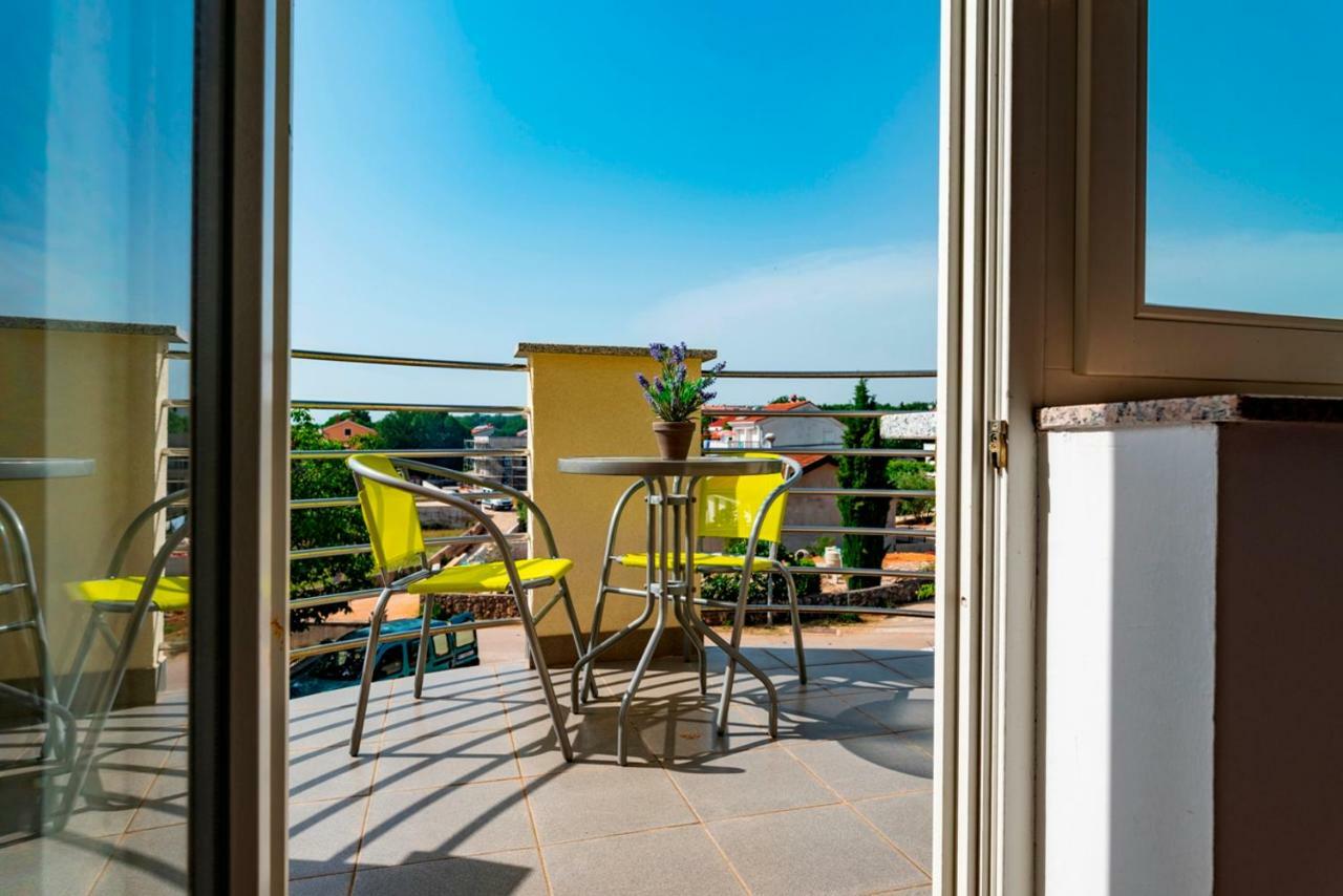 Lavanda Apartments&Studios Pinezići エクステリア 写真