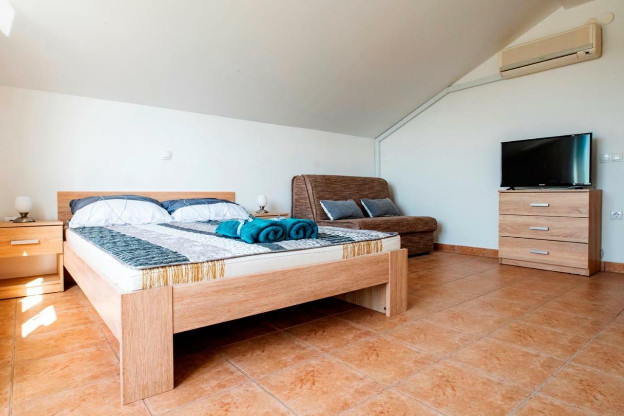 Lavanda Apartments&Studios Pinezići エクステリア 写真