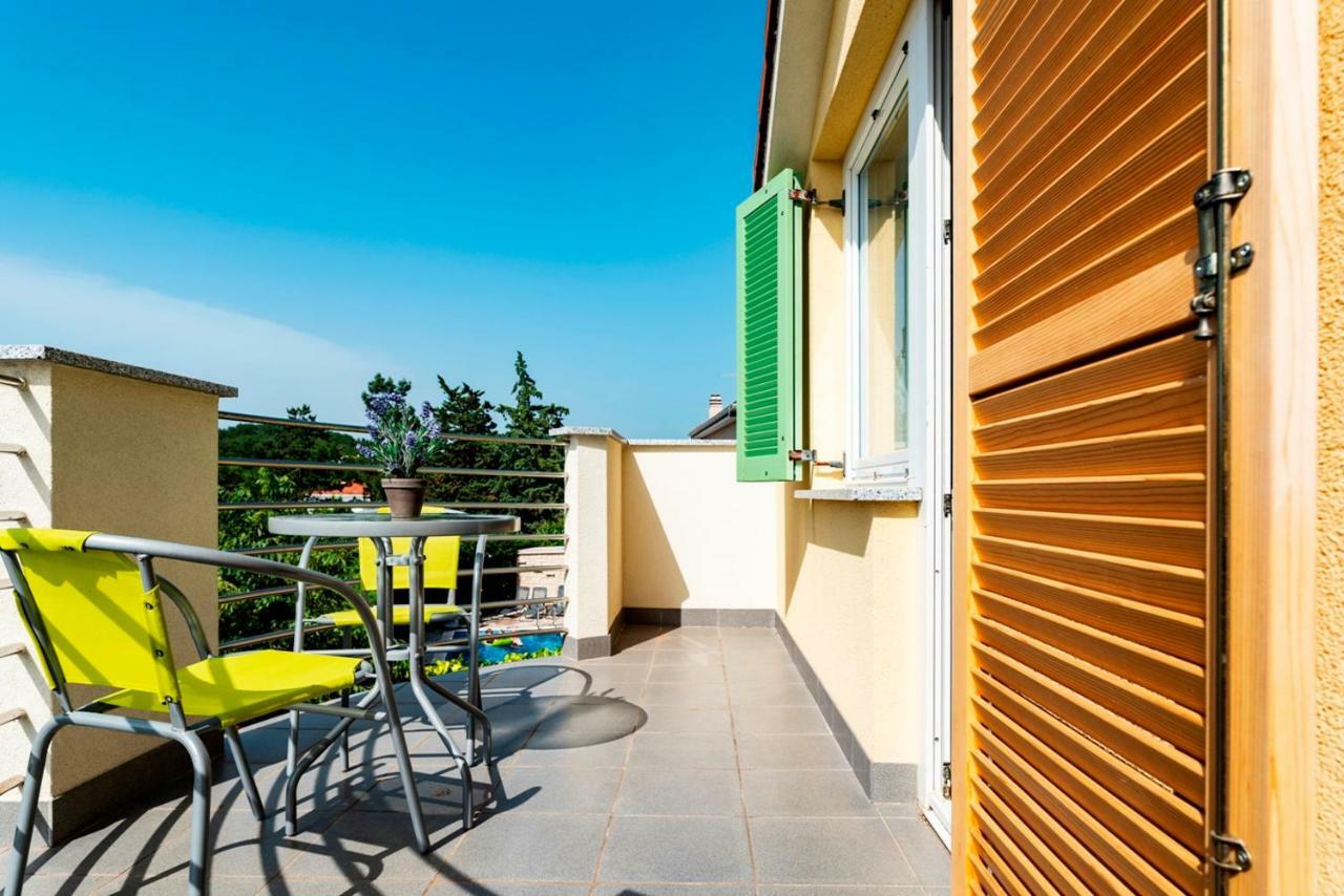 Lavanda Apartments&Studios Pinezići エクステリア 写真