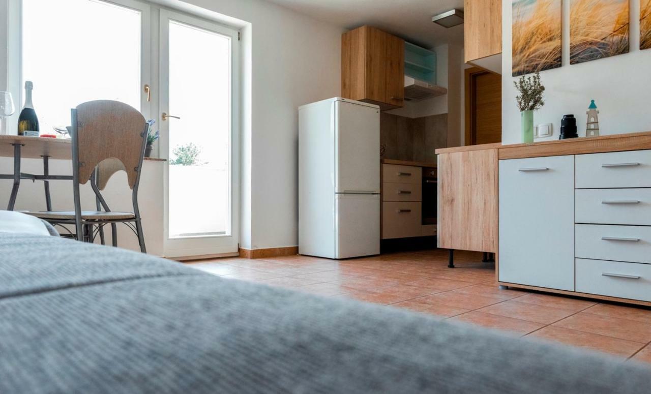 Lavanda Apartments&Studios Pinezići エクステリア 写真
