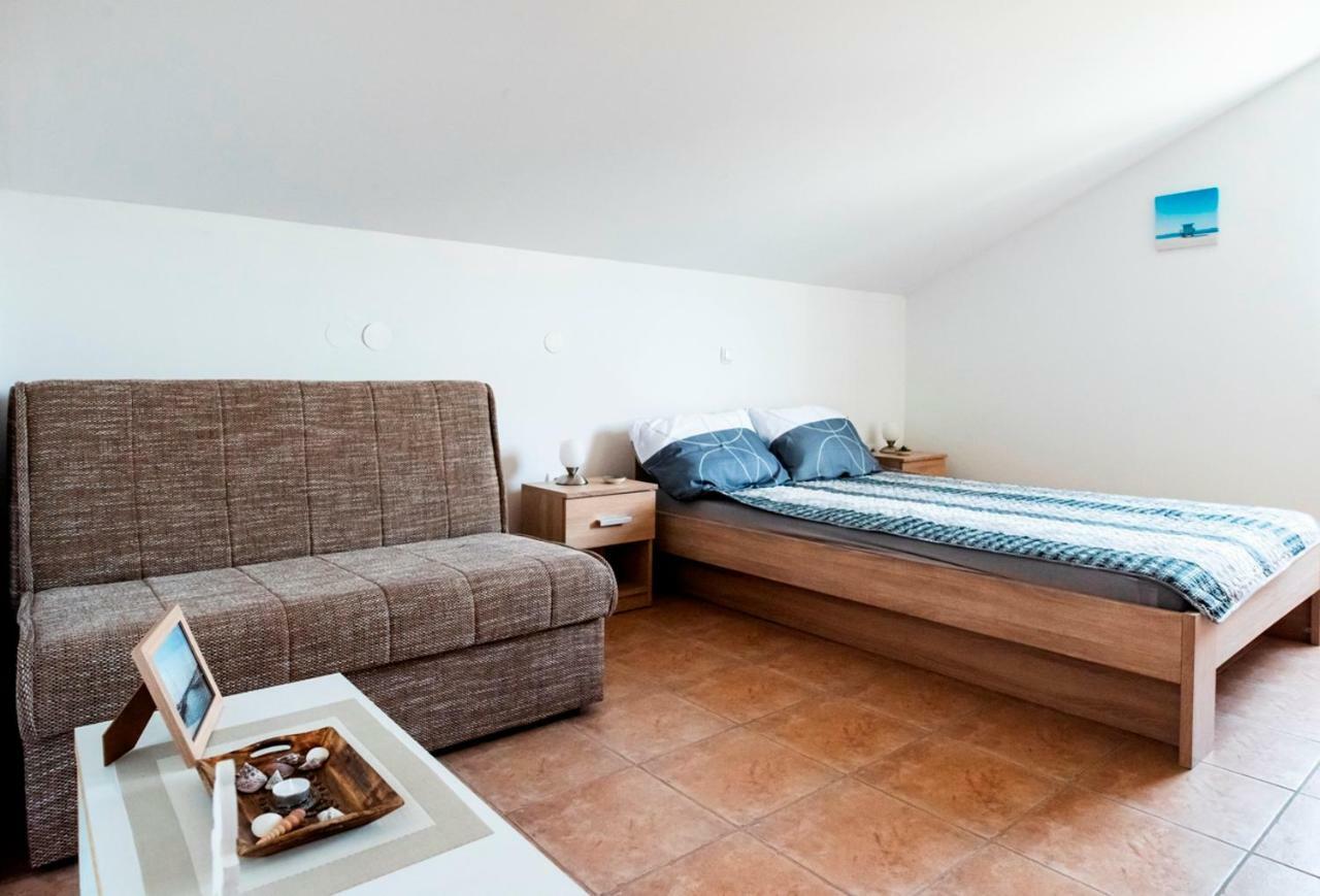 Lavanda Apartments&Studios Pinezići エクステリア 写真