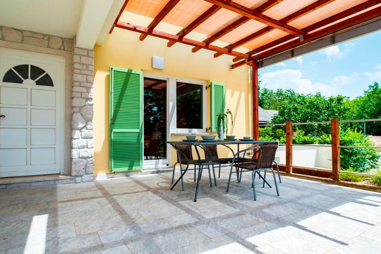 Lavanda Apartments&Studios Pinezići エクステリア 写真